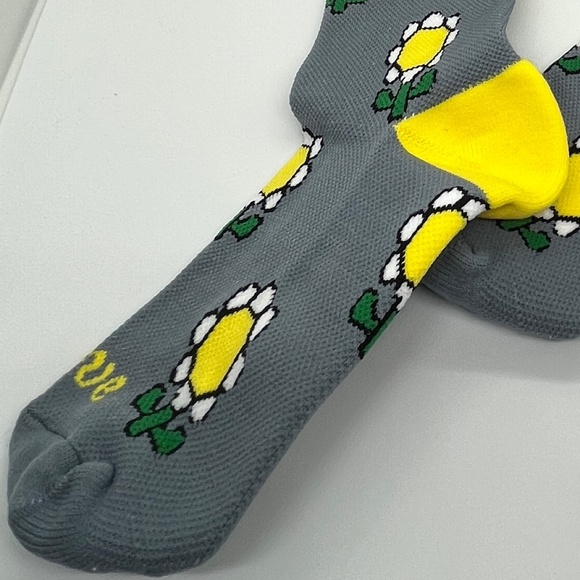 NWT | Clove Compression Socks Flower Power | Sz S - Picture 3 of 6